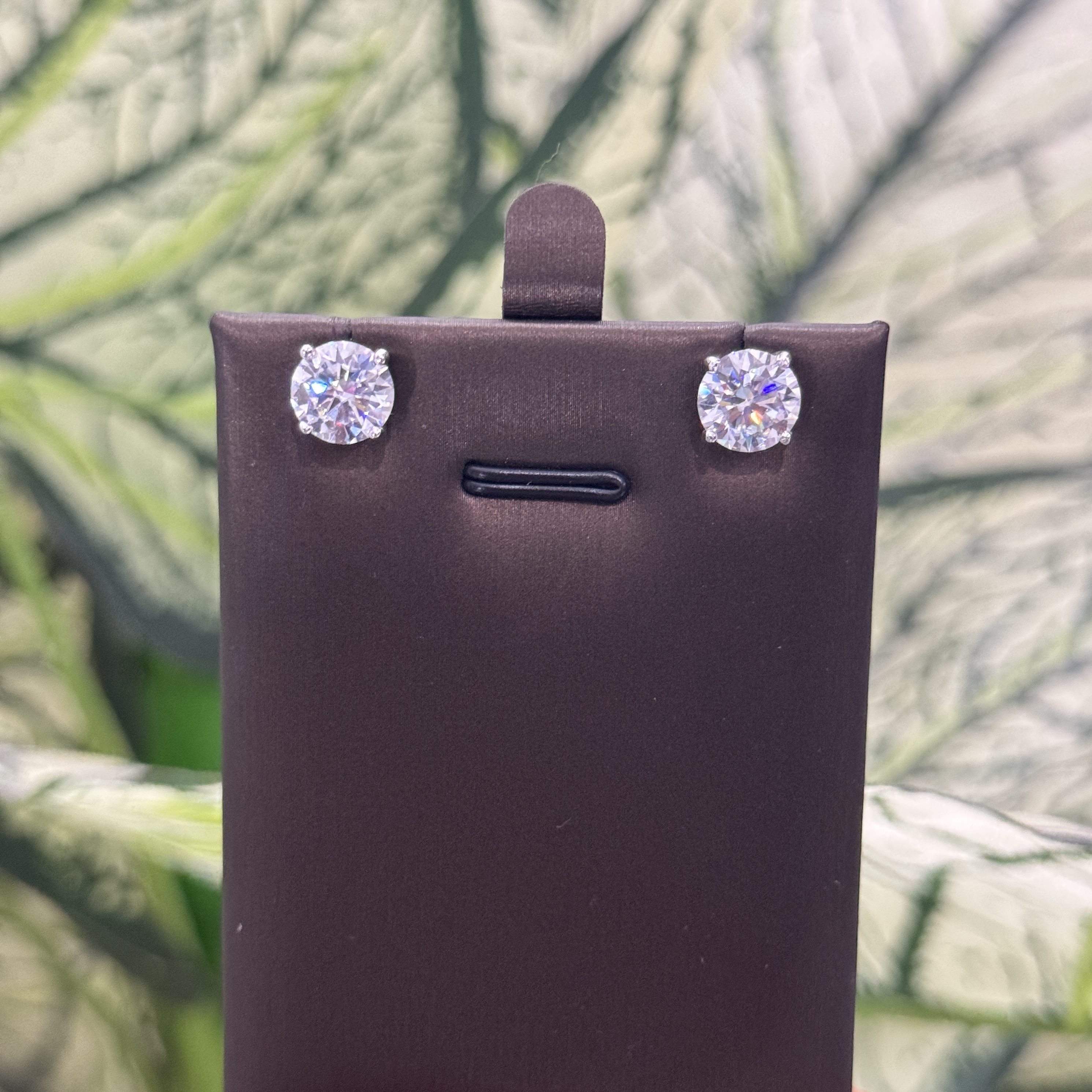 8.0-Pointer Earrings