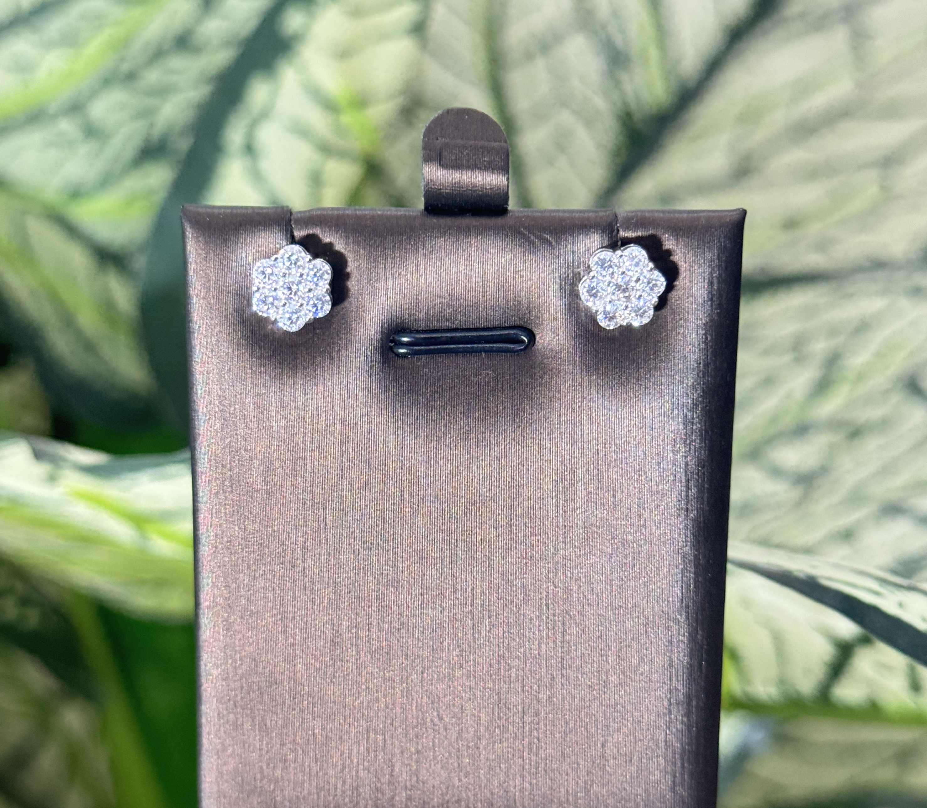 8.0-Pointer Floral Earring