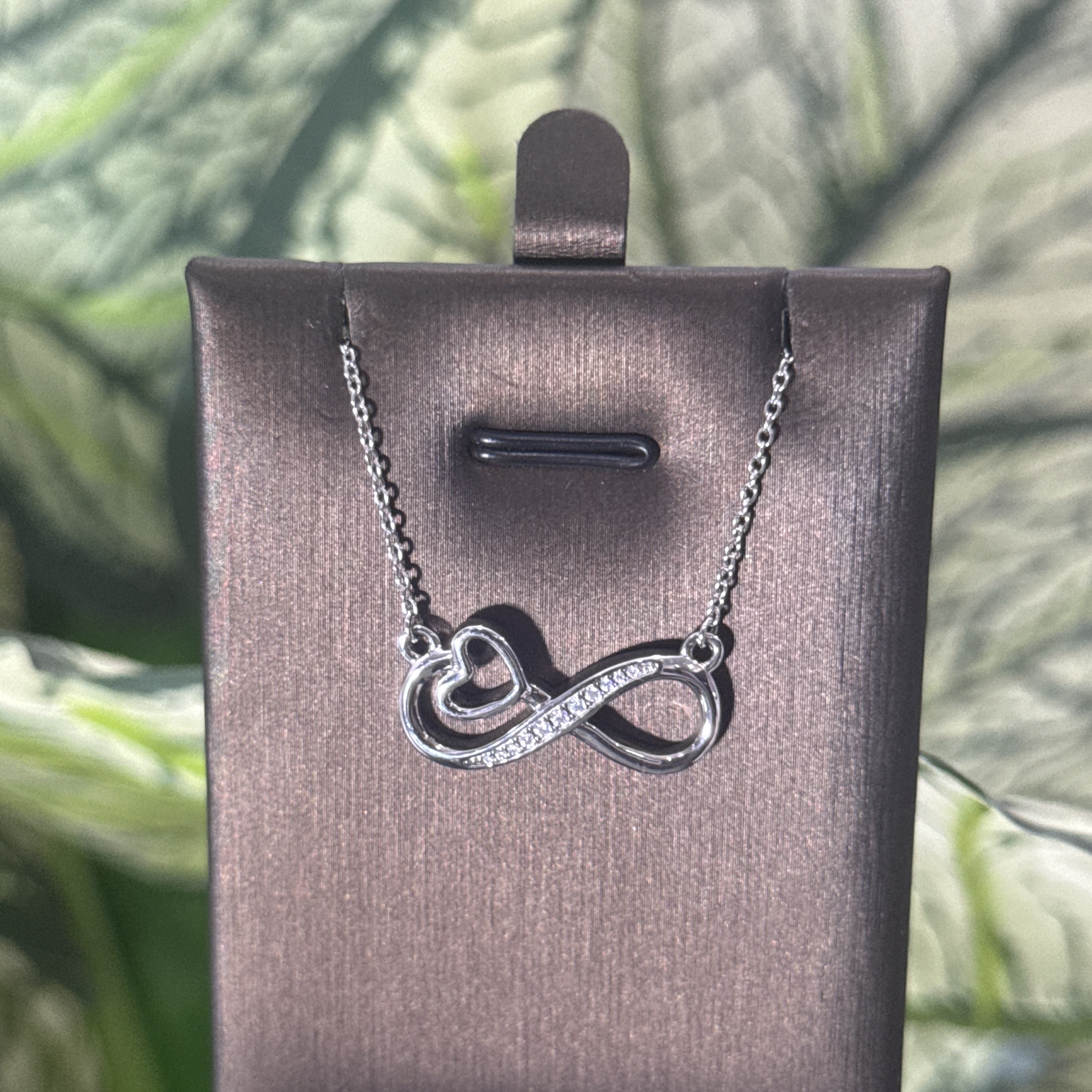 Horizontal Infinity Necklace