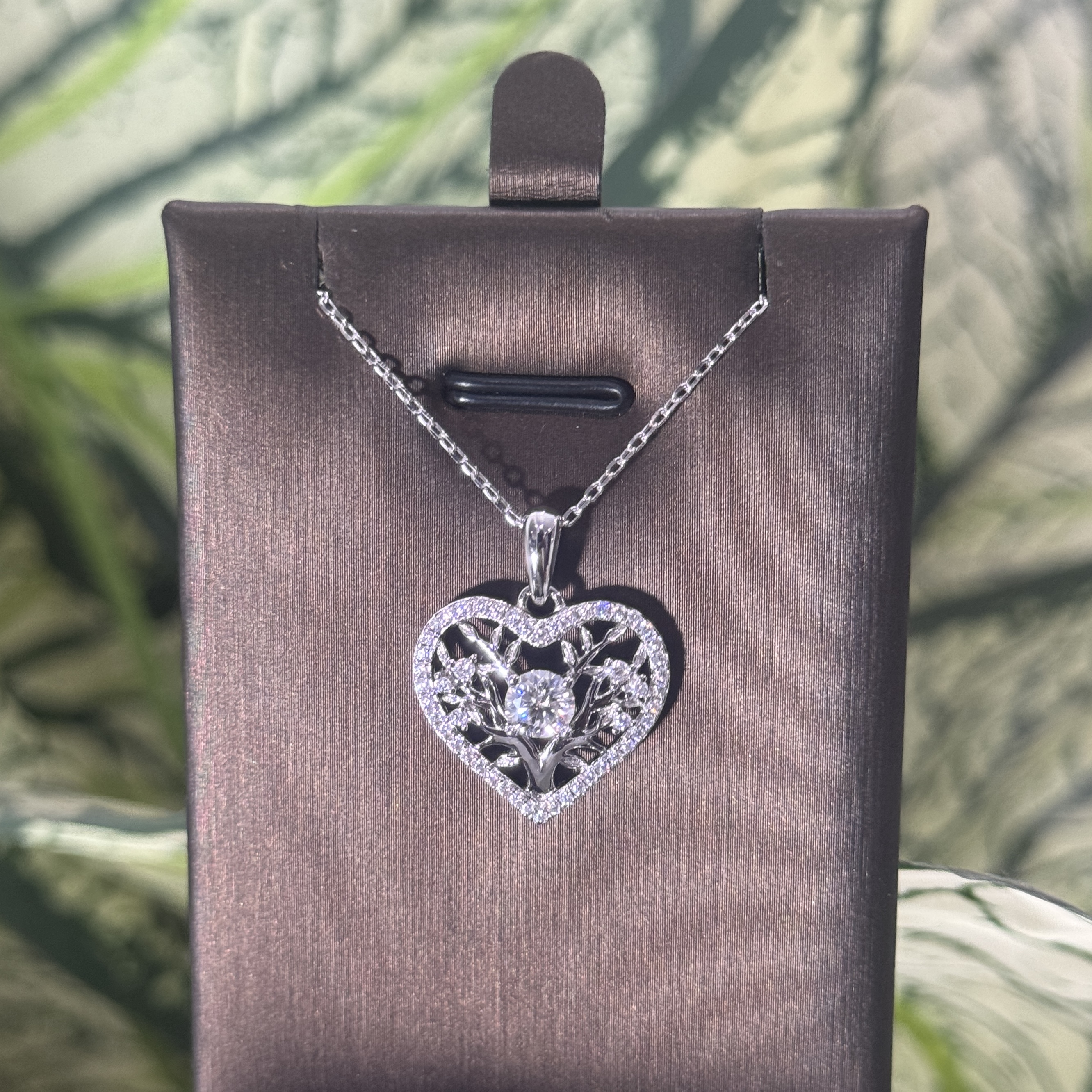 Figtree Heart Necklace